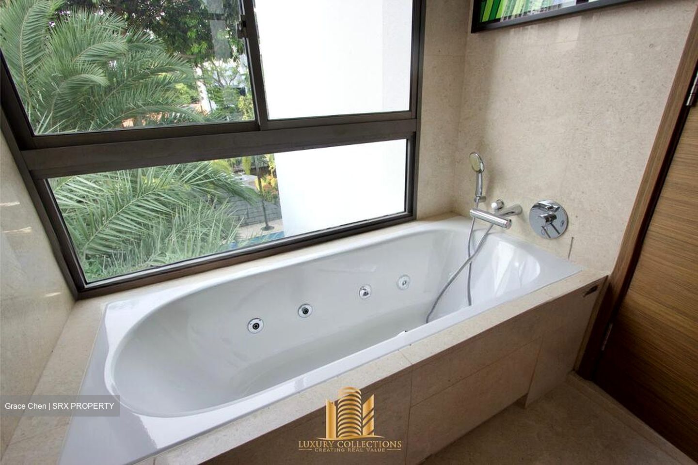 Latitude (D10), Condominium #499788691